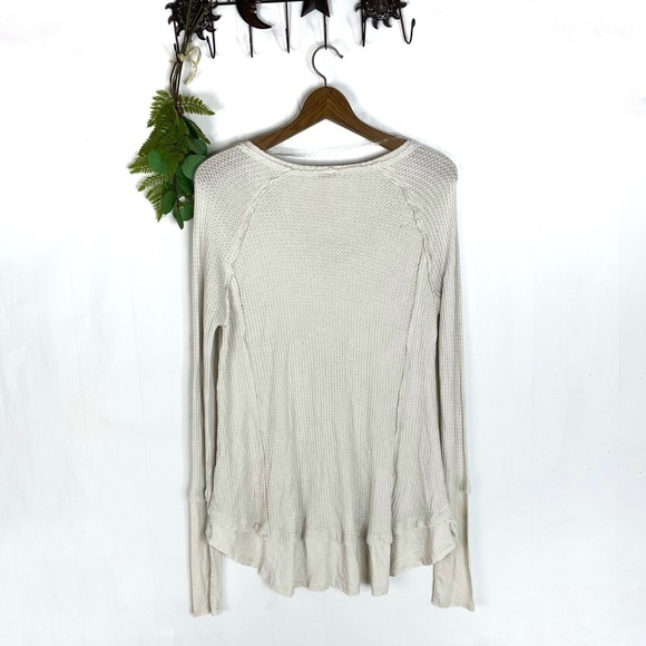 NWT Altar’d State Rain Natural Neutral Thermal Long Sleeve - Picture 3 of 4